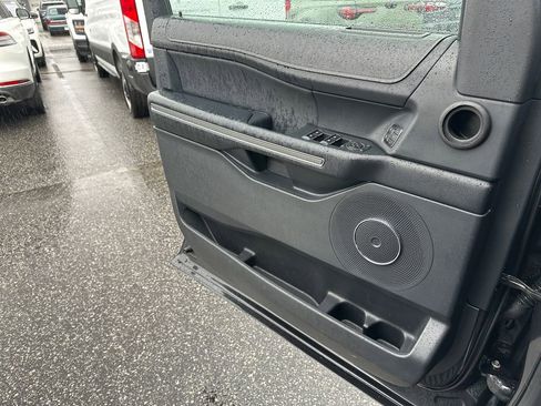 Used 2022 Ford Expedition XLT image 22