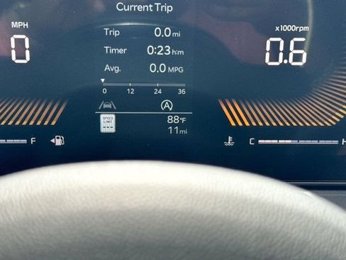 Used 2025 Kia Sorento S w/ Panoramic Sunroof Package FWD image 30
