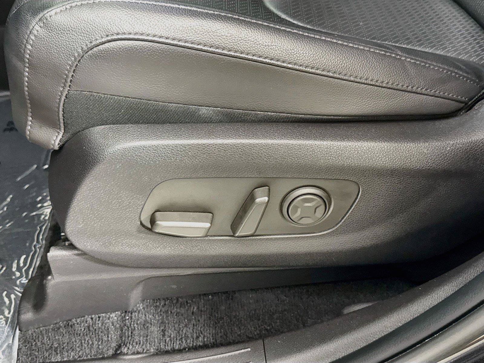 Used 2025 Kia Carnival SX Prestige FWD image 31