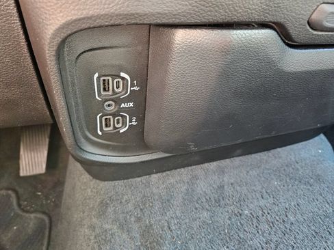 Used 2023 RAM 1500 Laramie AWD/4WD image 29
