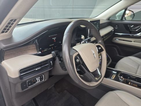 Used 2021 Lincoln Corsair Reserve FWD image 11