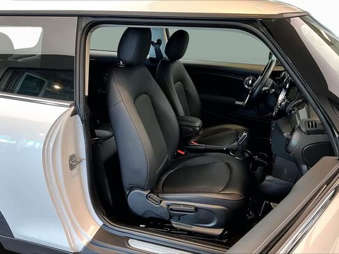 Used 2024 MINI Cooper 2-Door Hardtop w/ Storage Package FWD image 9