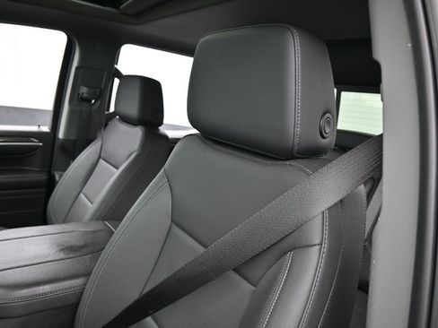 Used 2024 Chevrolet Silverado 1500 LTZ w/ LTZ Premium Package image 17