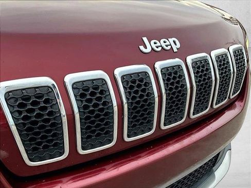 Used 2019 Jeep Cherokee Limited FWD image 27