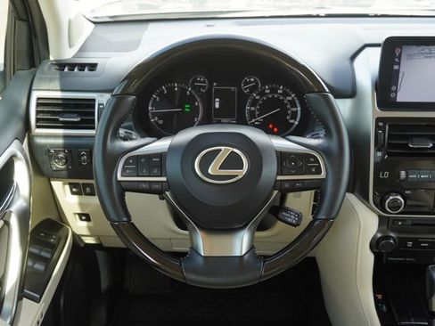 Used 2023 Lexus GX 460 Premium AWD/4WD image 16
