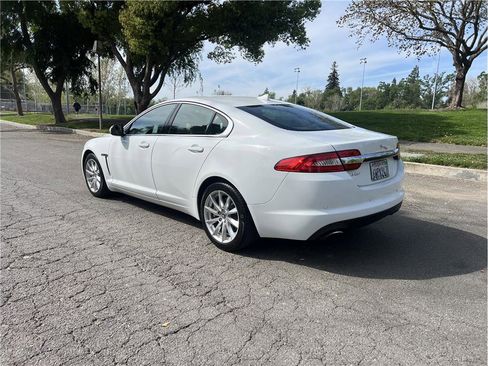 Used 2013 Jaguar XF Luxury image 5