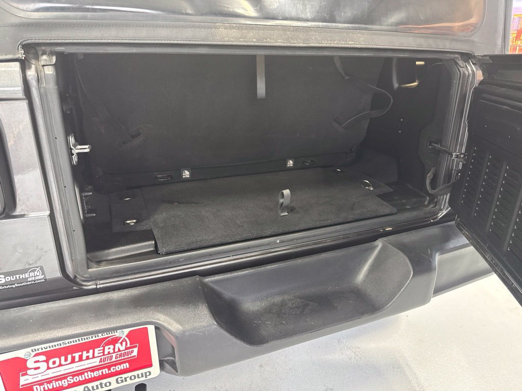 Used 2019 Jeep Wrangler Sport AWD/4WD image 13