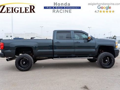 Used 2019 Chevrolet Silverado 2500 LT w/ LT Convenience Package image 7