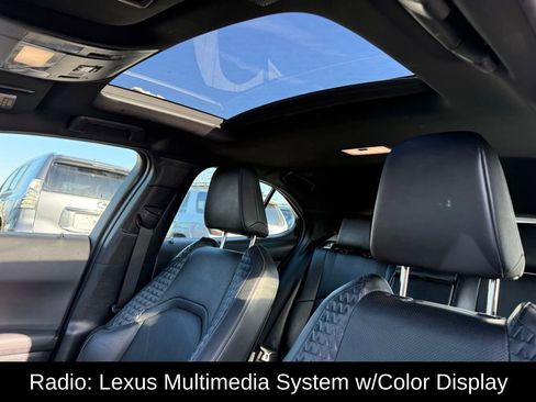 Used 2021 Lexus UX 250h w/ Premium Package image 7