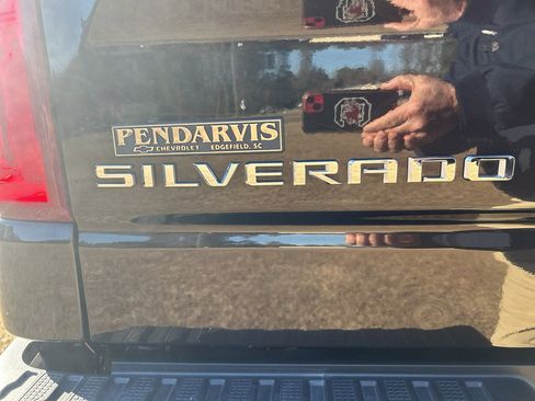 Used 2019 Chevrolet Silverado 1500 Custom Trail Boss w/ Custom Convenience Package image 5