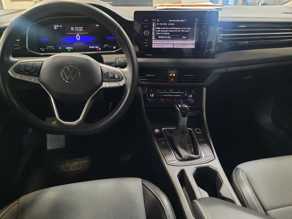 Used 2025 Volkswagen Jetta SE FWD image 22