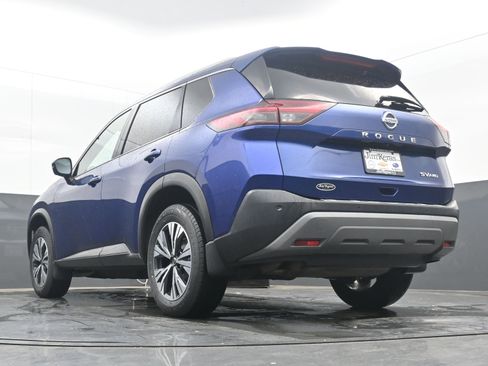 Used 2021 Nissan Rogue SV w/ Premium Package image 21
