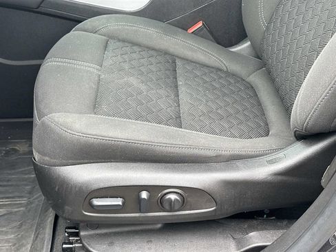 Used 2022 Chevrolet Blazer LT image 17