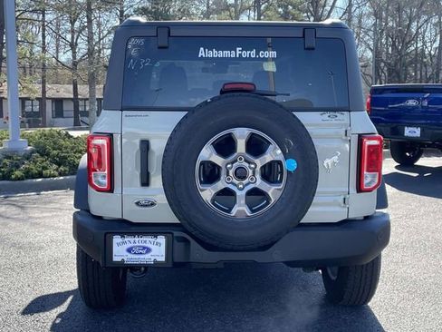 New 2025 Ford Bronco Big Bend image 2