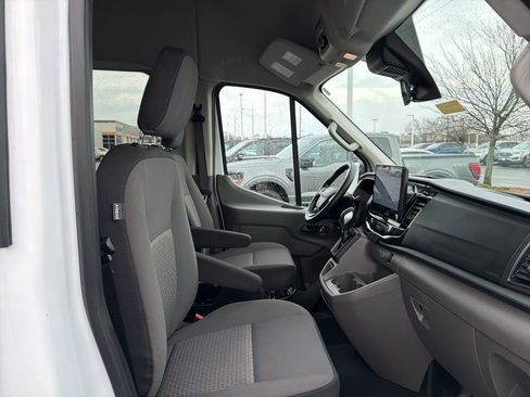 Used 2024 Ford Transit 350 XLT image 19