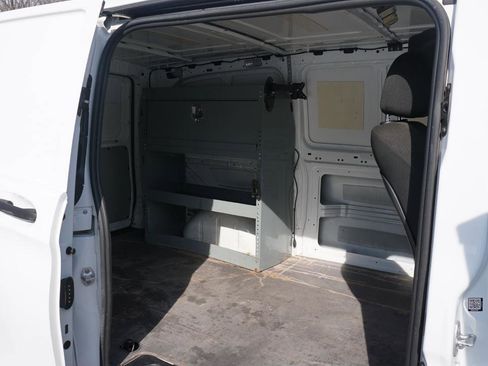Used 2020 Mercedes-Benz Metris w/ Driver Efficiency Package image 21