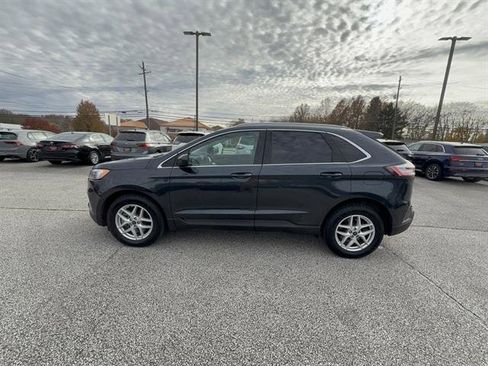 Certified 2022 Ford Edge SEL w/ Convenience Package image 2