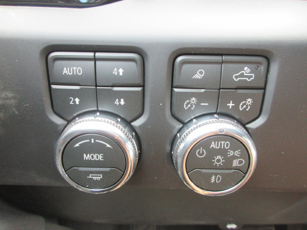 New 2026 GMC Sierra 1500 AT4 w/ AT4 Premium Package AWD/4WD image 17
