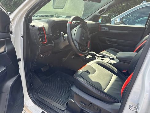 Used 2024 Ford Ranger Raptor AWD/4WD image 9