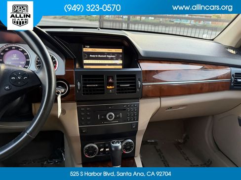 Used 2012 Mercedes-Benz GLK 350 4MATIC image 9