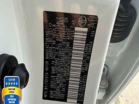 Used 2017 Toyota Corolla LE w/ Carpet Mat Package (TMS) FWD image 35