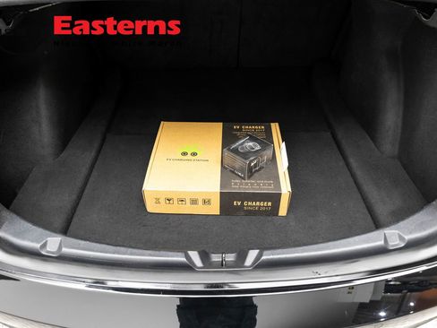 Used 2018 Tesla Model 3 Long Range image 9