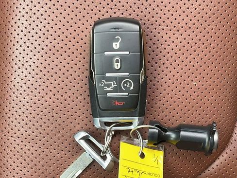 Used 2022 RAM 1500 Limited w/ Body Color Bumper Group image 32