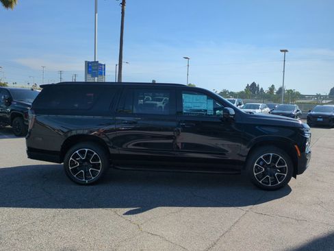 New 2026 Chevrolet Suburban RST w/ Comfort Package image 6