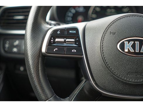 Used 2019 Kia Sorento SX FWD image 9