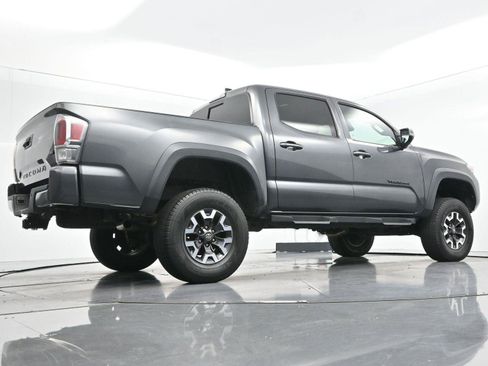 Used 2020 Toyota Tacoma TRD Off-Road w/ Technology Package AWD/4WD image 50