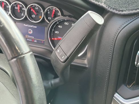 Used 2021 Chevrolet Silverado 1500 LT Trail Boss w/ Convenience Package II AWD/4WD image 34