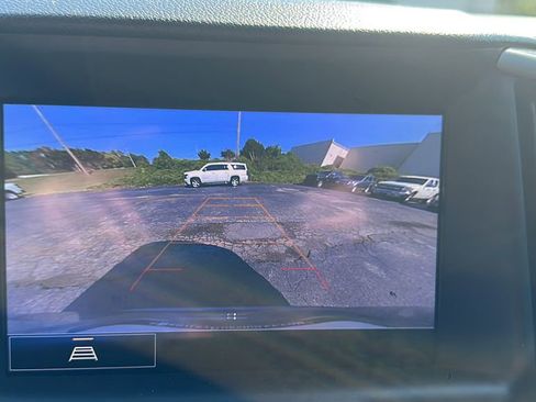 Used 2024 GMC Terrain AT4 image 25