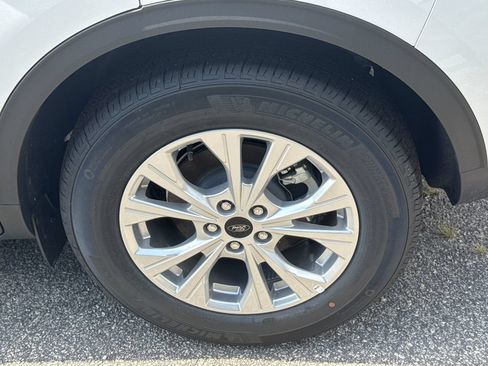 New 2026 Ford Escape Active FWD image 19