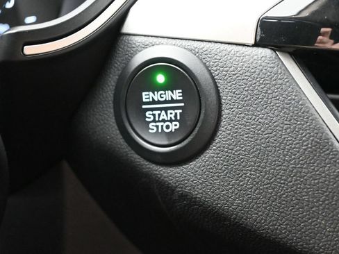 Used 2020 Ford Escape SE FWD image 24