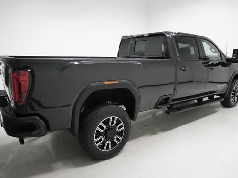 Used 2020 GMC Sierra 3500 AT4 w/ AT4 Premium Package image 4