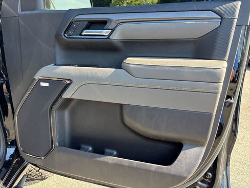 Used 2025 Chevrolet Silverado 1500 ZR2 w/ ZR2 Bison Edition AWD/4WD image 38