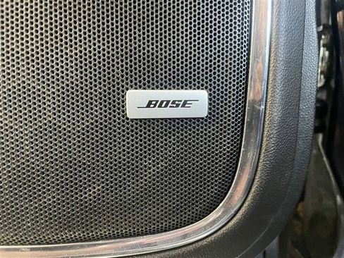 Used 2018 Chevrolet Suburban Premier image 13