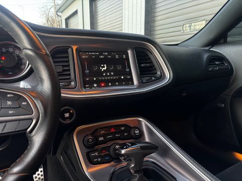 Used 2019 Dodge Challenger R/T Scat Pack w/ Widebody Package image 25