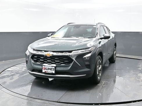 New 2026 Chevrolet Trax LT image 5