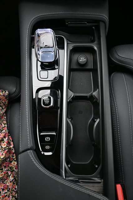 Used 2024 Volvo XC90 B6 Ultimate w/ Lounge Package AWD/4WD image 12