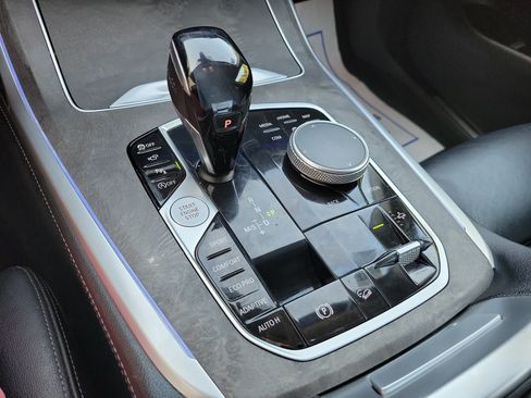 Used 2019 BMW X7 xDrive40i w/ Premium Package AWD/4WD image 19