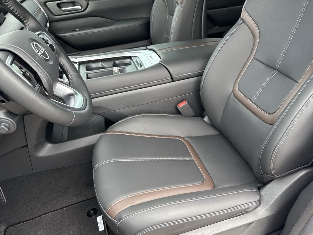 New 2026 Nissan Armada SL w/ Captain's Chari Seat Package RWD image 22