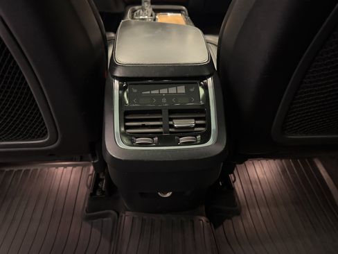 Used 2018 Volvo XC90 T6 Inscription w/ Convenience Package image 40