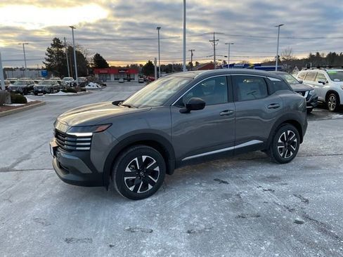 New 2026 Nissan Kicks SV w/ SV Premium Package AWD/4WD image 3