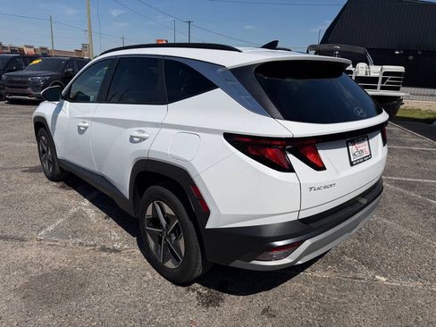Used 2025 Hyundai Tucson SEL AWD/4WD image 3