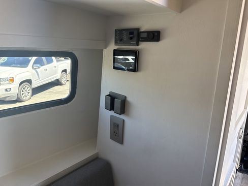 Used 2022 Mercedes-Benz Sprinter 2500 image 18