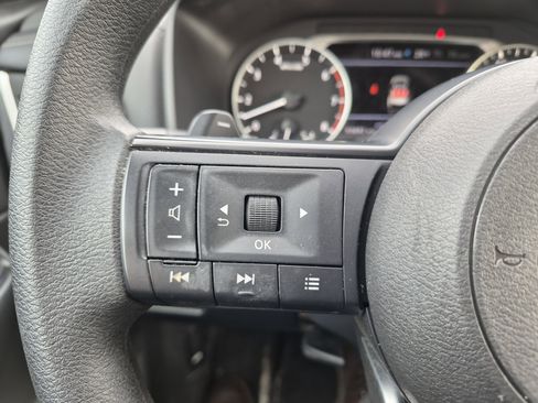 Used 2024 Nissan Rogue S image 20