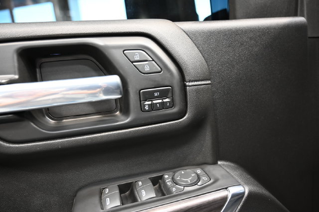 Used 2023 Chevrolet Silverado 3500 LTZ AWD/4WD image 28