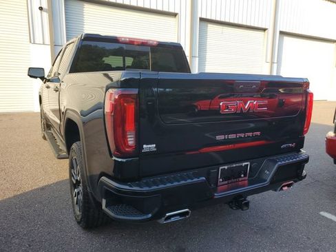 Used 2025 GMC Sierra 1500 AT4 w/ AT4 Premium Package AWD/4WD image 3
