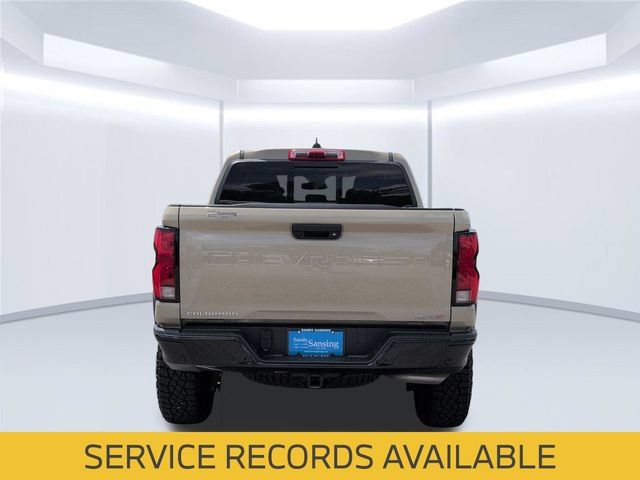 Used 2024 Chevrolet Colorado ZR2 w/ ZR2 Convenience Package III AWD/4WD image 4
